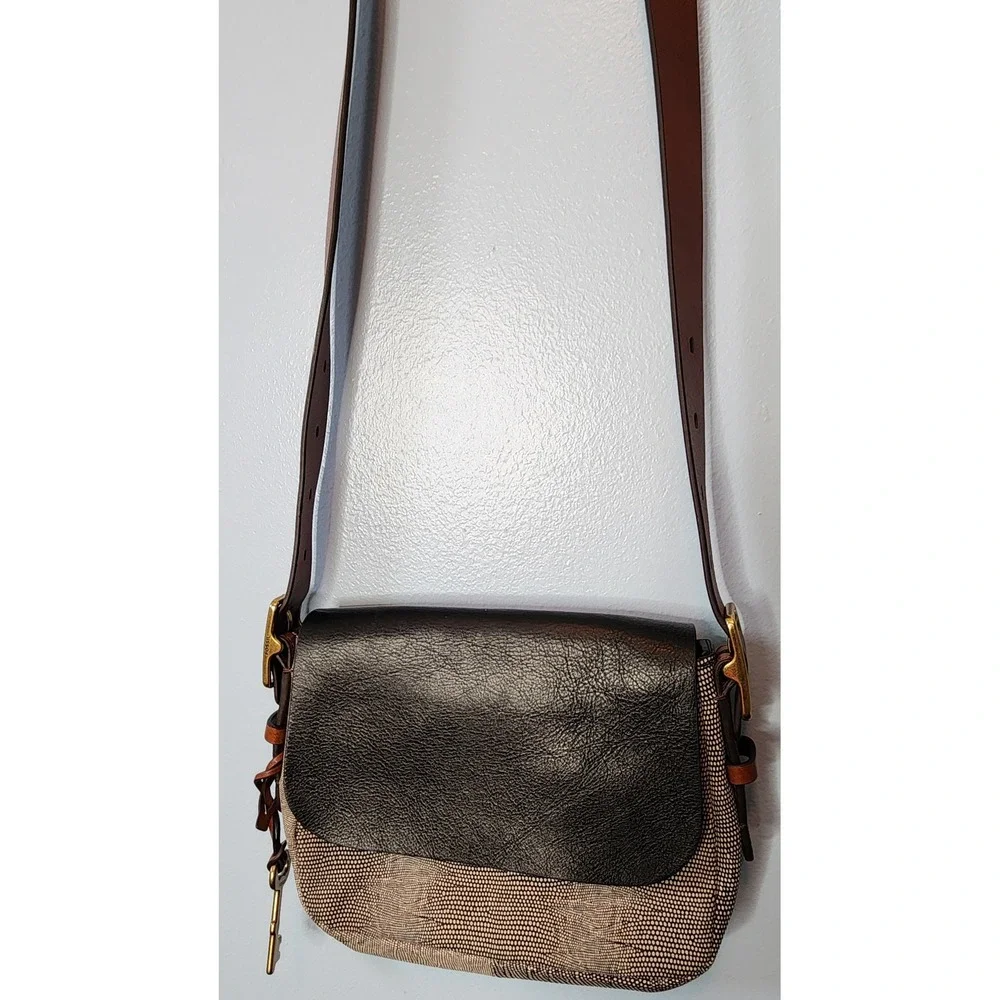 Fossil Crossbody Bag Womens Small Black Brown Key Charm Snakeskin EXC - Picture 3 of 16